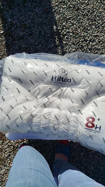 Наматрасники и топперы: В наличии 1 штук ортопедическая Подушка Hilton Presidential Suite - — 1