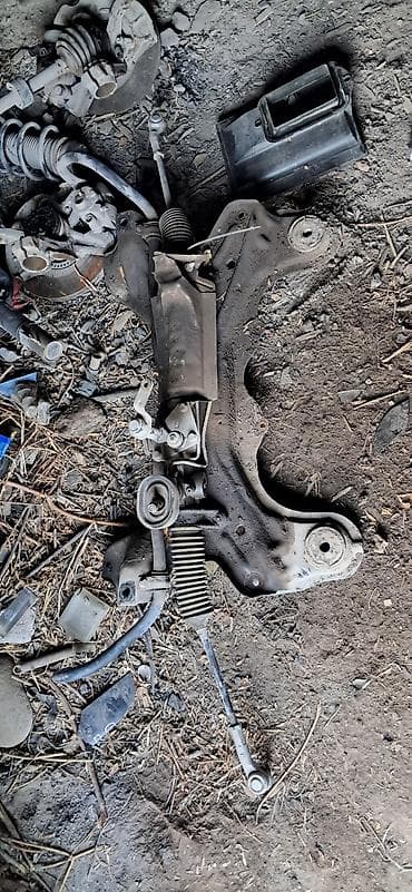 Глушители: Запчасти для подвески и кузова VW Golf IV / Bora (седан/хэтчбек) — 2