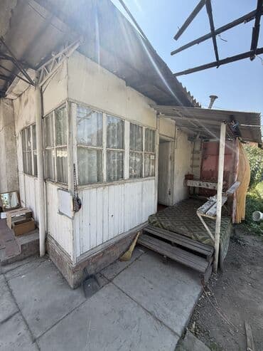 Дома: 100 м², 2 комнаты, Парковка — 9