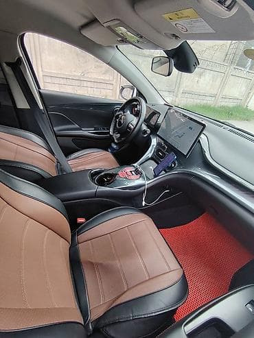 BYD: BYD E2: 2025 г., 0.1 - engine capacity л, Автомат, Электромобиль, Хетчбек — 3