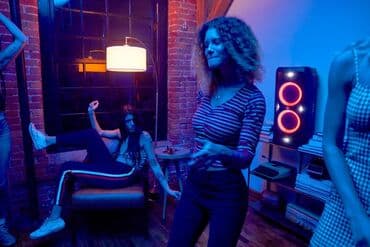 микрофоны караоке: Колонка. Аренда JBL(USA) 240W, Bluetooth. Аренда микрофона(2шт) — 8