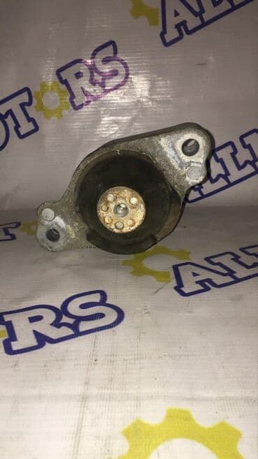 prius: Подушка коробки передач Toyota Б/у, Оригинал — 2