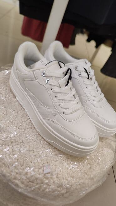 zara обувь: Кроссовки, 37, 38, Новый, цвет - Бежевый, Самовывоз, Платная доставка — 2