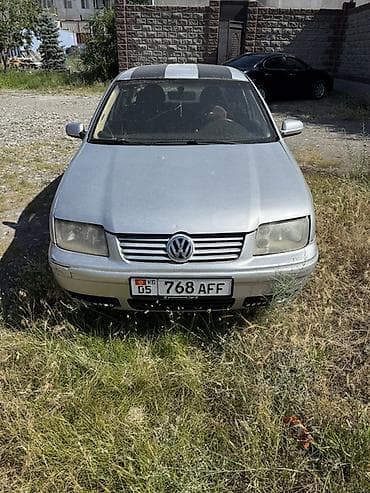 колонный: Volkswagen Bora: 2000 г., Бензин, Седан — 6