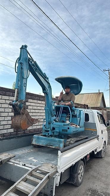 мини экскватр: Экскаватор, Гусеничный — 1