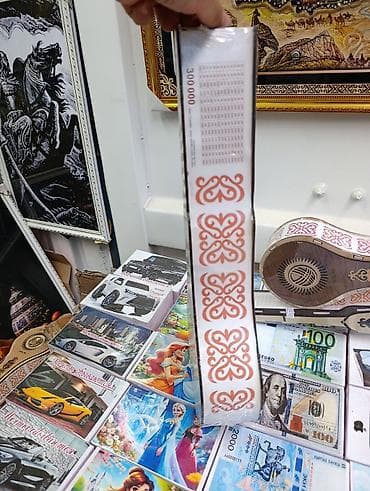 Акча чогултуучу кутулар: Копилка в форме Комуз - Тематический дизайн: корпус выполнен в виде — 3