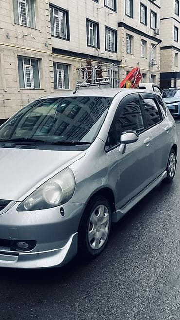 лодка на машину: Honda Fit: 2003 г., 1.5 л, Вариатор, Бензин, Хэтчбэк — 3