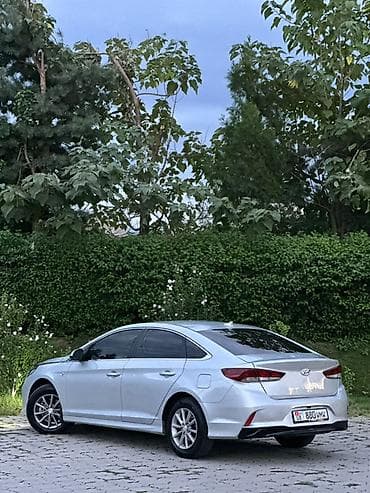 Hyundai Sonata: 2020 г., 2 л, Автомат, Газ, Седан — 4