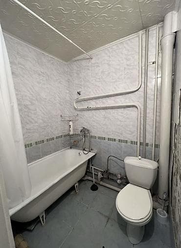 8: 1 комната, 35 м², 8 мкр Индивидуалка, 4 этаж, Косметический ремонт — 5