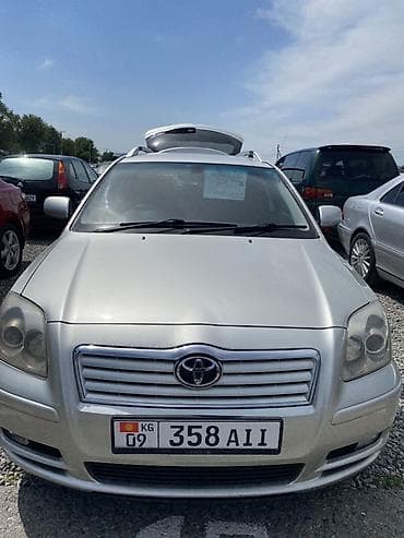Toyota Avensis: 2004 г., 2 л, Автомат, Бензин, Универсал