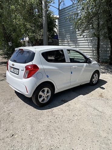 smart plus: Chevrolet Spark: 2017 г., 1 л, Автомат, Бензин, Хэтчбэк — 3