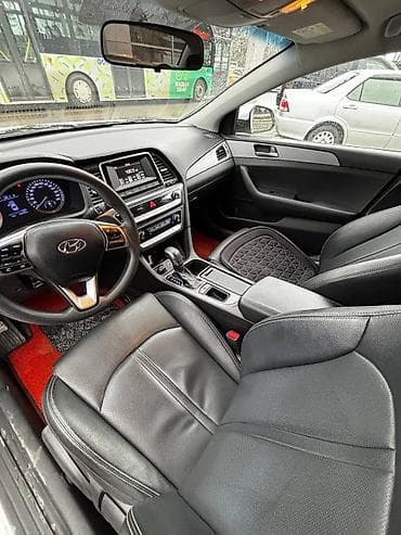 мини хова: Hyundai Sonata: 2021 г., 2 л, Автомат, Бензин, Седан — 9