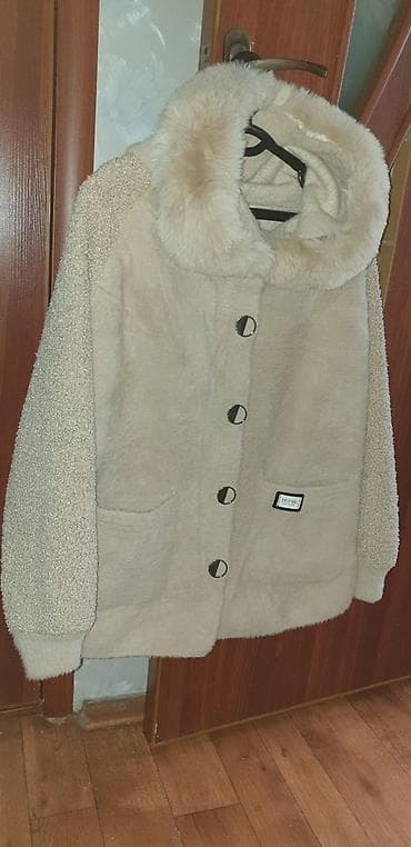 Кардиган, Альпака, Короткая модель, Осень-весна, С карманами, С капюшоном, С меховой отделкой at lalafo.kg Кардиган, Альпака, Короткая модель, Осень-весна, С карманами, С капюшоном, С меховой отделкой