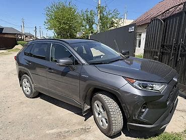 Toyota RAV4: 2021 г., 2.5 л, Автомат, Гибрид, Кроссовер