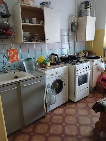 квартира со старым ремонтом: 3 комнаты, 60 м², 4 этаж, Старый ремонт — 2