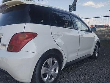 Транспорт: Toyota Ist: 2003 г., 1.5 л, Автомат, Бензин, Хэтчбэк — 3