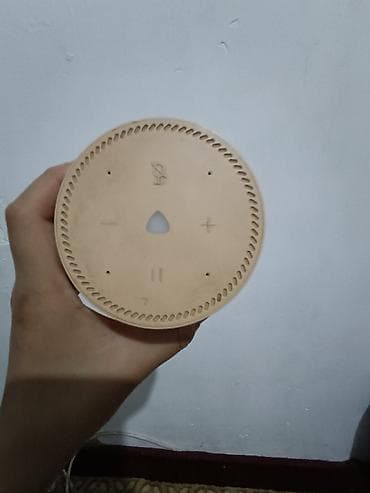 Умная колонка Яндекс.Станция Мини с Алисой (версия в кожаном