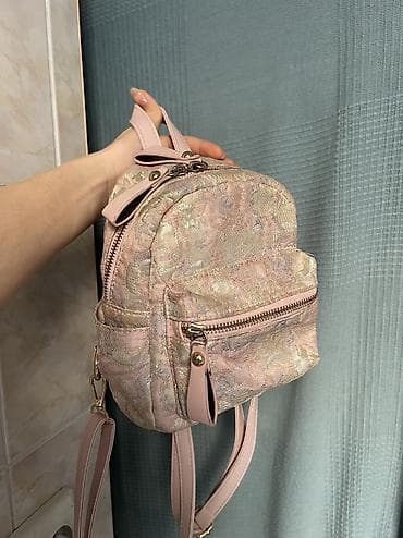 samsung fold3: Мини рюкзак в подарок кошелек 👛 . Состояние хорошее. Вместительный — 1