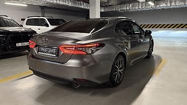 e2 byd: Toyota Camry: 2023 г., 2.5 л, Автомат, Бензин, Седан — 4