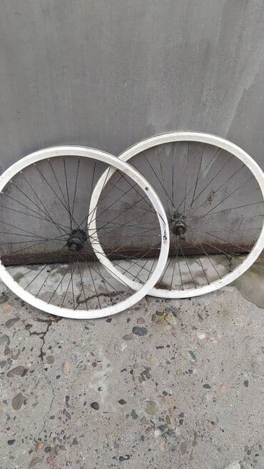 моторы для велосипедов: . Вилка под 26 колеса дисковые тормоза штаны алюминий б/у. Колёса — 2