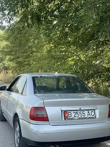 гольф 2 сиденья: Audi A4: 1998 г., Бензин, Седан — 6