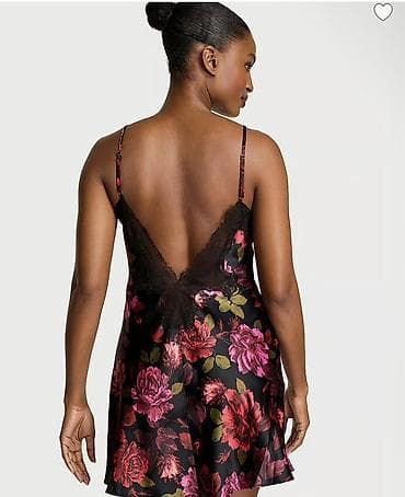 шелковая ночная сорочка: Женская ночная сорочка/комбинация сатиновая с цветочным принтом. - — 2