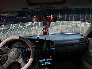 mazda kronos: Mazda 626: 1990 г., 2.2 л, Механика, Бензин, Седан — 4