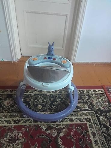 ходун: Детские ходунки с игровой панелью - Круглая устойчивая база с — 2