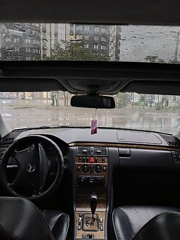 gms: Mercedes-Benz E-Class: 2001 г., Автомат, Седан — 1