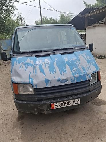 бус грузовой двух скатный: Легкий грузовик, Ford, Б/у — 2