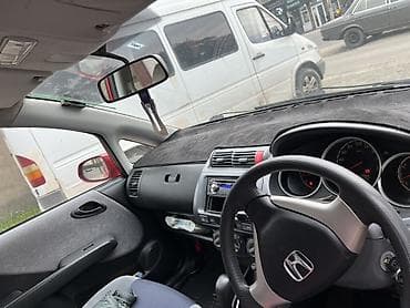 Унаа сатуу: Honda Fit: 2003 г., 1.3 л, Бензин, Хетчбек — 2