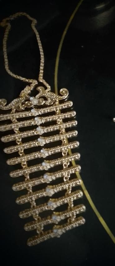 хенд: Кавказское-нагрудное украшение в золотистом цвете с крупным — 2