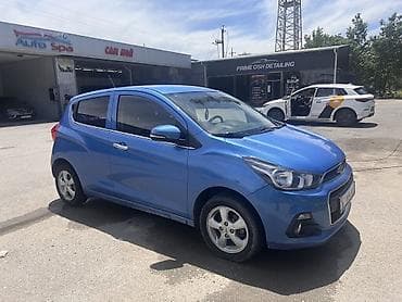 hyundai getz 2008: Chevrolet Spark: 2017 г., 1 л, Автомат, Бензин, Хэтчбэк — 4