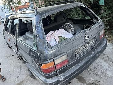 зеркало на гольф 2: Volkswagen Passat: 1993 г., 1.8 л, Механика, Бензин, Универсал — 5
