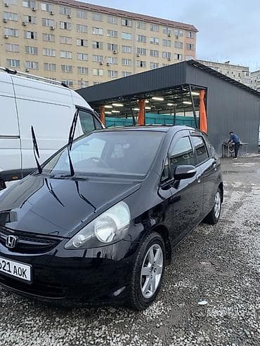 Продажа авто: Honda Fit: 2004 г., 1.5 л, Автомат, Бензин, Хэтчбэк — 3
