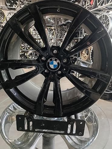 Литые Диски R 19 BMW, отверстий - 5