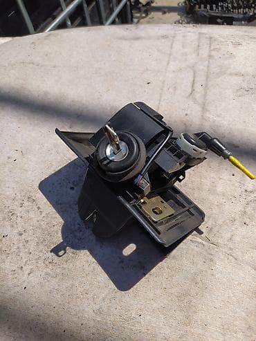 Замок багажника седан мерс 210 багажный замок седан Мерседес Бенс w210 — 1