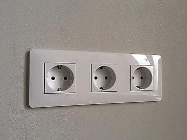 Электрики: Электрик | Демонтаж электроприборов, Монтаж выключателей, Монтаж электрощитов Больше 6 лет опыта — 4