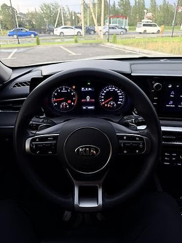 byd e9: Kia K5: 2020 г., Автомат, Бензин, Седан — 8