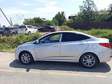 салярий: Hyundai Solaris: 2013 г., 1.6 л, Автомат, Газ — 3