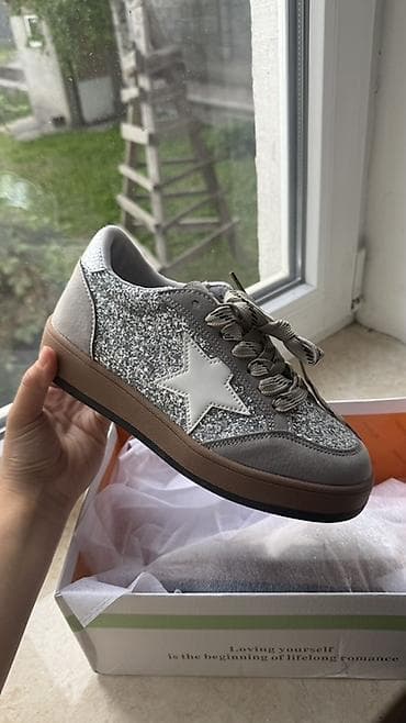 Айымдардын бут кийими: Кроссовкалар, 36.5, 37, Golden Goose, Жаңы, түсү - Боз — 1