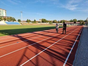 резиновый дорожка: Резиновое покрытие. резиновое покрытие площадок	 купить резиновое — 1