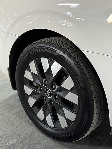 e star: Hyundai Staria: 2021 г., 3.5 л, Автомат, Газ, Минивэн — 7