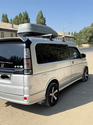 продам машину срочно нужны деньги: Honda Stepwgn: 2003 г., 2 л, Автоматтык, Бензин, Вэн/Минивэн — 4