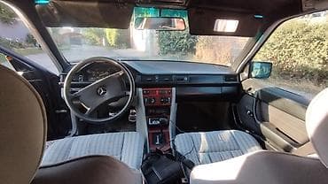Mercedes-Benz E-Class: 1989 г., 2.3 л, Автомат, Бензин — 7