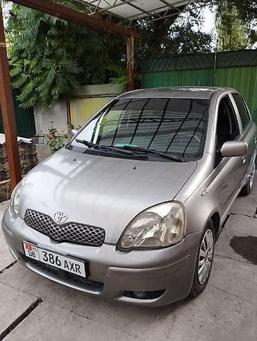Toyota Yaris: 2004 г., Хэтчбэк — 4