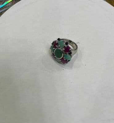 красная нить с золотом 585: Кара Балта Набор кольцо и кулон с изумрудами из серебра размер 18 — 4