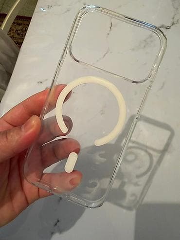 Прозрачный чехол для смартфона с поддержкой MagSafe новая и не желтеет