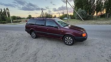 Volkswagen Passat Variant: 1990 г., 2 л, Кол менен иштөөчү, Бензин, Универсал — 1