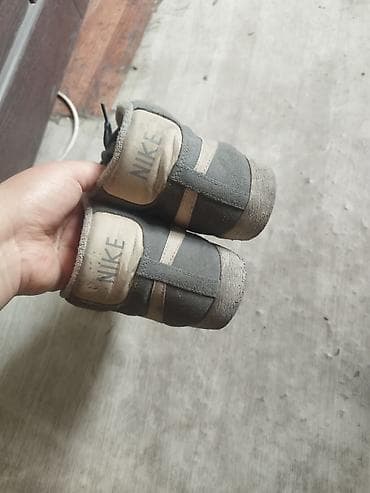 растянуть обувь: Кроссовки Nike Blazer Mid (высокие) - Цвет: темно‑серый/сланцевый с — 4